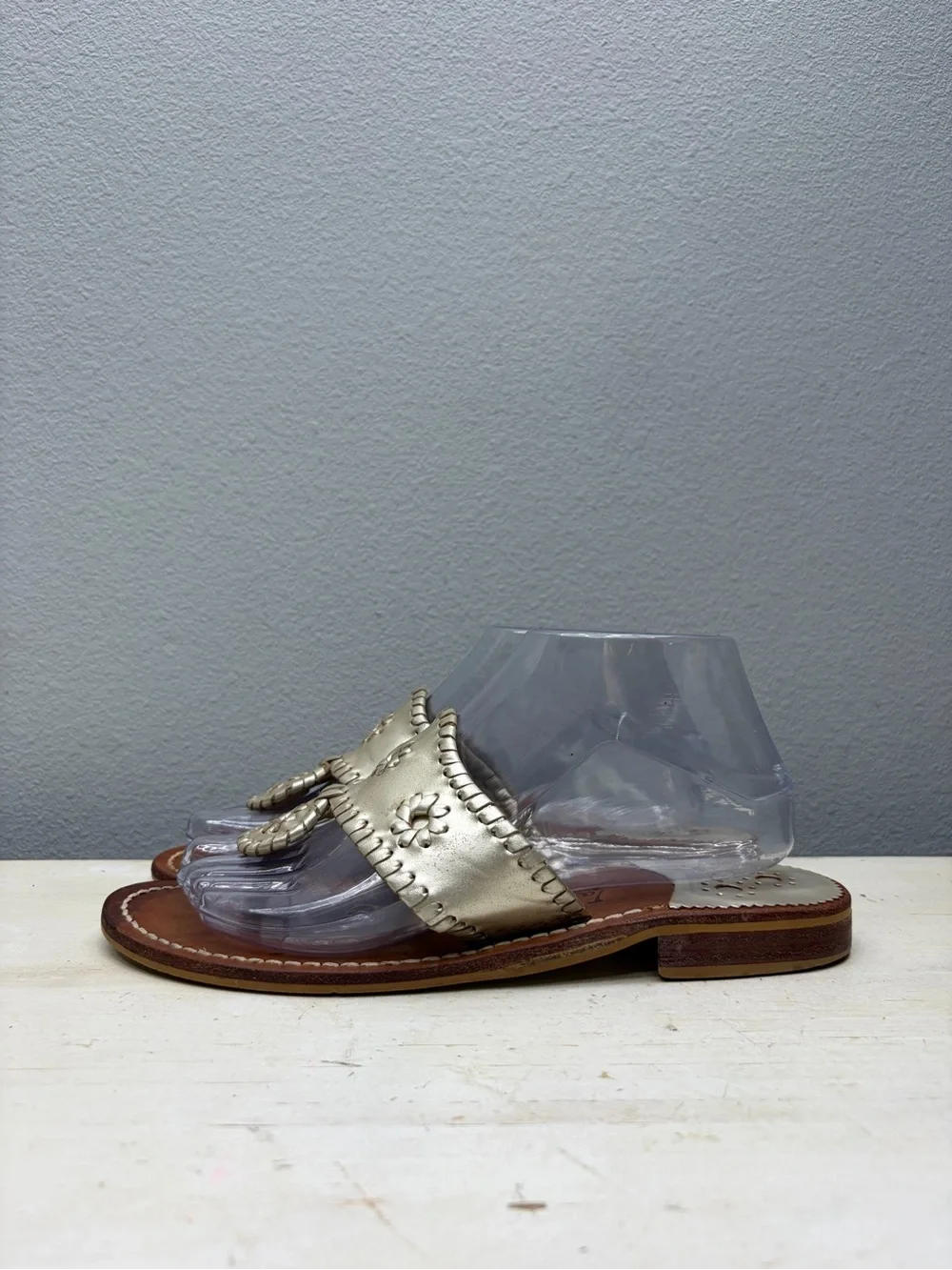 Jack Rogers Silver Leather Navajo Thong Sandals Size 8